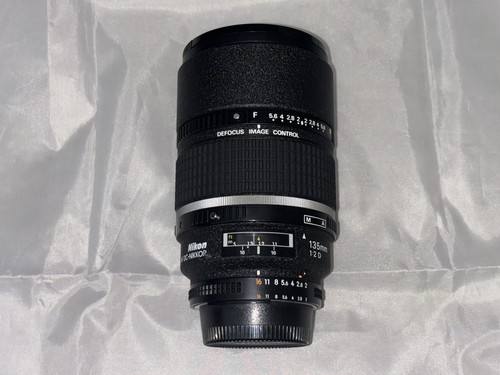 Nikon nikkor 135 - dc,